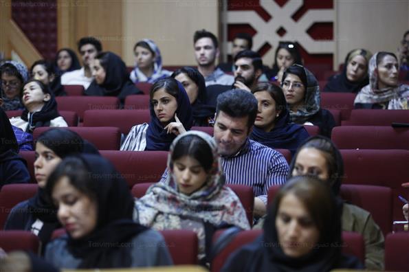 همایش تجهیزات و کالاهای پزشکی و ورزشی