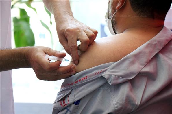 واکسیناسیون کارگران صنایع خودرو