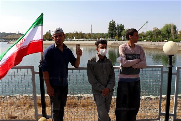 تشییع و تدفین شهدای گمنام در دریاچه شهدای خلیج فارس