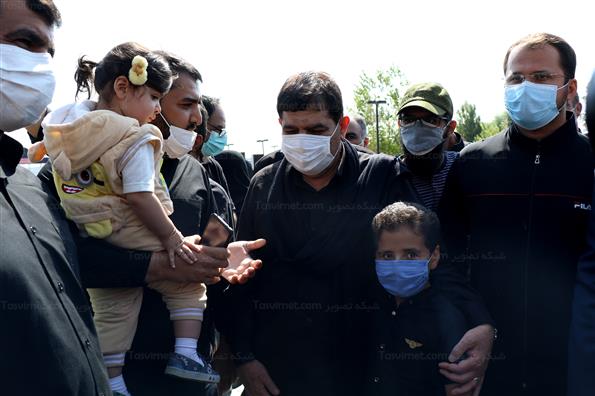 تشییع و تدفین شهدای گمنام در دریاچه شهدای خلیج فارس