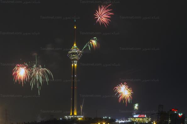 مراسم نور افشانی در برج میلاد