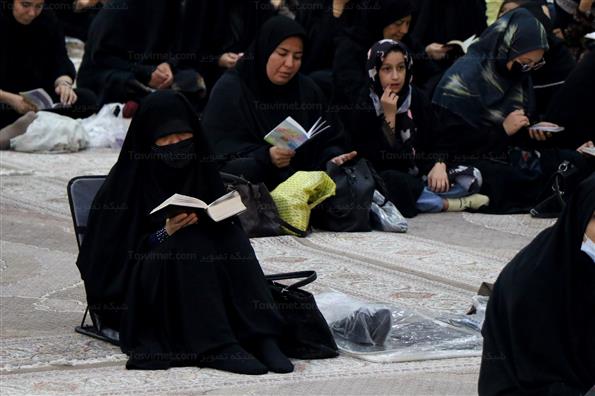 مراسم احیای شب بیست و یکم ماه رمضان در مرقد امام خمینی