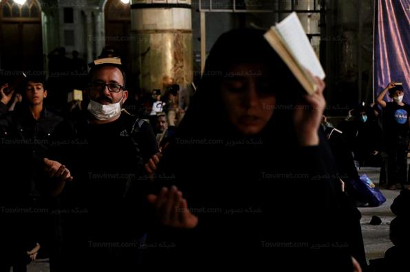 مراسم احیای شب بیست و یکم ماه رمضان در مرقد امام خمینی