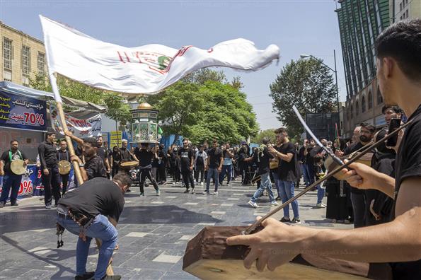 مراسم عزاداری تاسوعا حسینی در بازار تهران