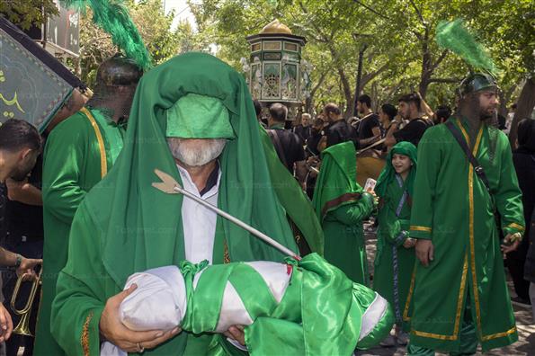 مراسم عزاداری تاسوعا حسینی در بازار تهران