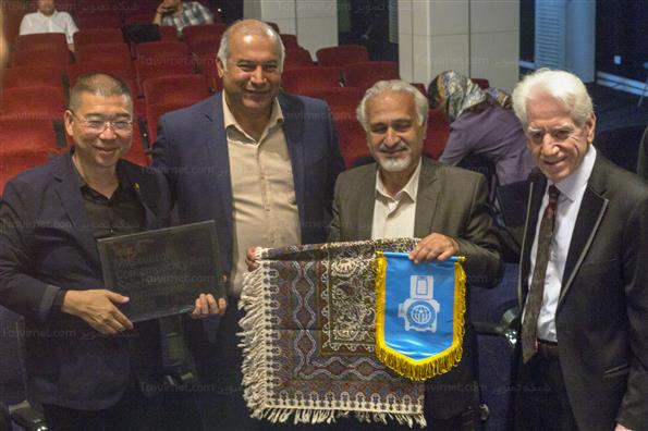 همایش عکاسان ایران و چین در موزه هنرهای معاصر ایران