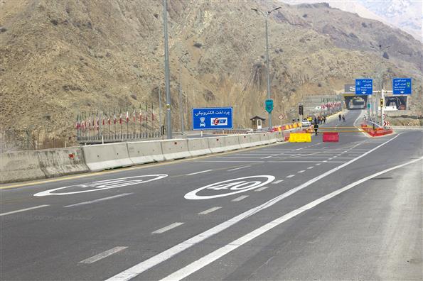 روند پیشرفت باند غربی منطقه 2 آزادراه تهران شمال توسط مهندسین و پیمانکاران توانمند کشور