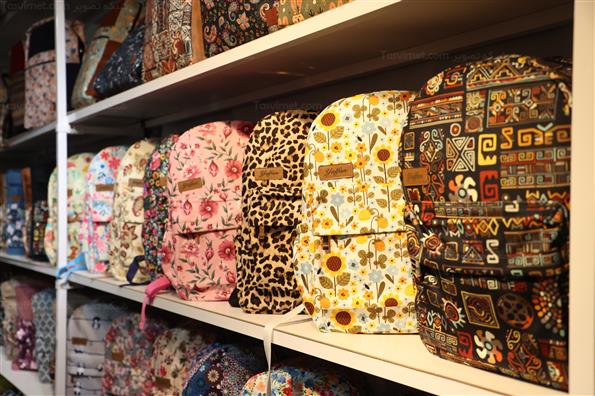 دهمین نمایشگاه ایران نوشت