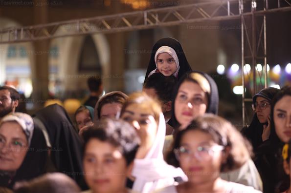 دهمین نمایشگاه ایران نوشت