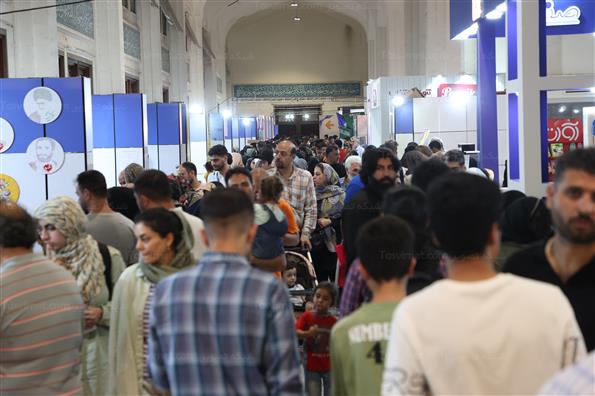 دهمین نمایشگاه ایران نوشت