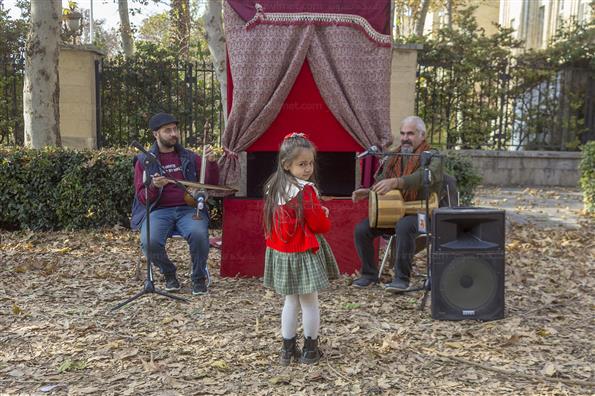 چهارمین رویداد هنری پاییز برگ در میدان مشق تهران